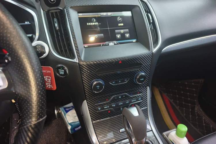 Used Ford Edge 2015 2.0T GTDi Two-Wheel-Drive High-Line Version Audio And AC Panel