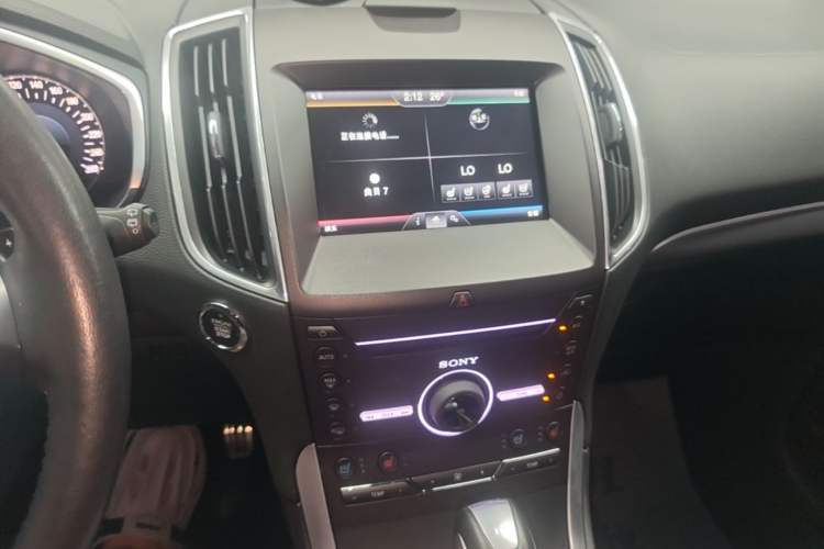 Used Ford Edge 2015 2.0T GTDi Four-Wheel Drive Prestige Model Audio And AC Panel