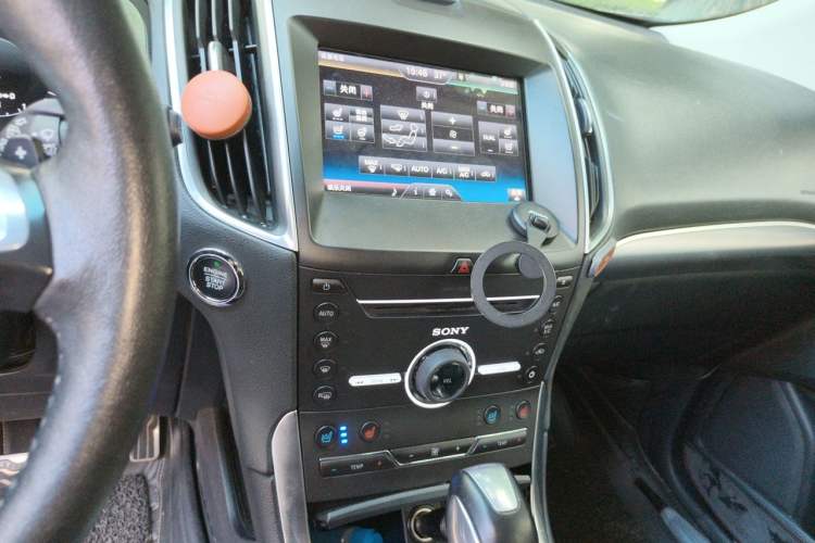 Used Ford Edge 2015 2.0T GTDi Four-Wheel Drive Prestige Model Audio And AC Panel
