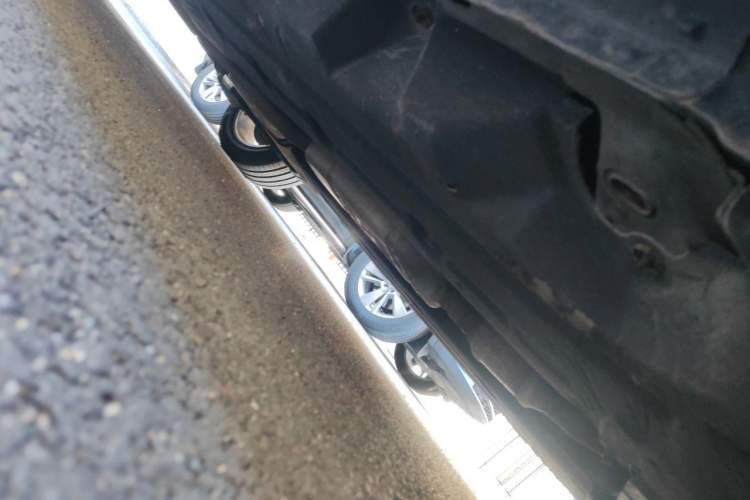 Used Ford Edge 2015 2.0T GTDi 4x4 High-Grade Model Chassis Front Right