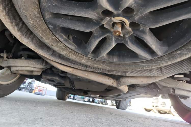 Used Ford Edge 2015 2.0T GTDi Two-Wheel-Drive High-Line Version Chassis Rear