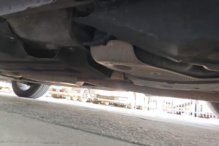 Used Ford Edge 2015 2.0T GTDi Two-Wheel-Drive High-Line Version Chassis Rear Left