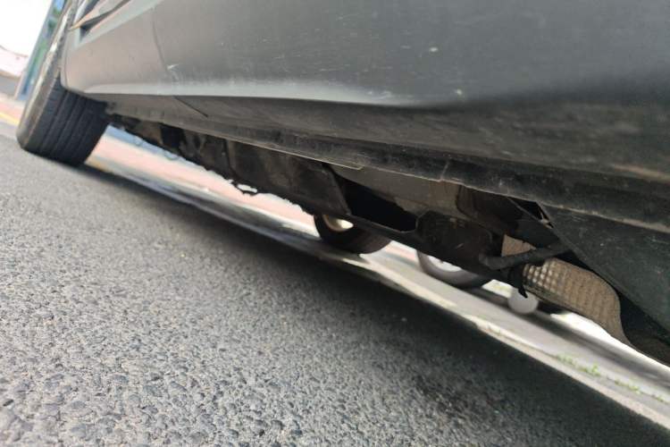 Used Ford Edge 2015 2.0T GTDi Two-Wheel-Drive High-Line Version Chassis Rear Left