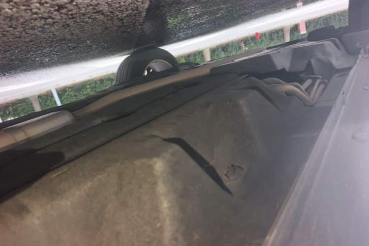 Used Ford Edge 2015 2.0T GTDi Two-Wheel-Drive High-Line Version Chassis Rear Right