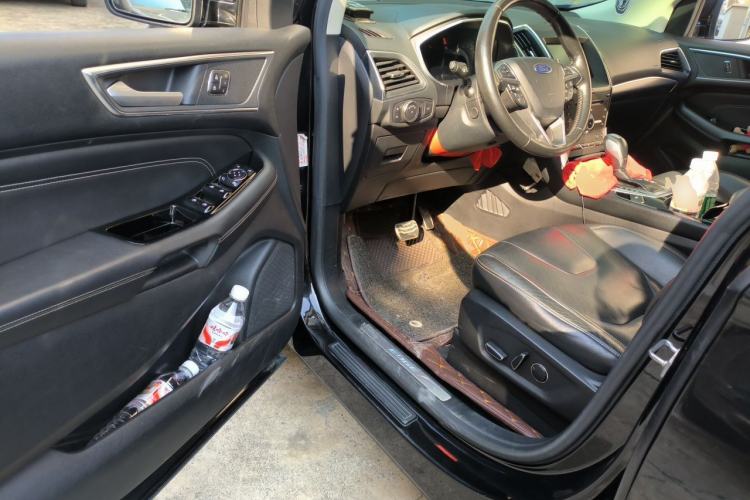 Used Ford Edge 2015 2.7T GTDi 4x4 Prestige 7-Seater Driver Seat