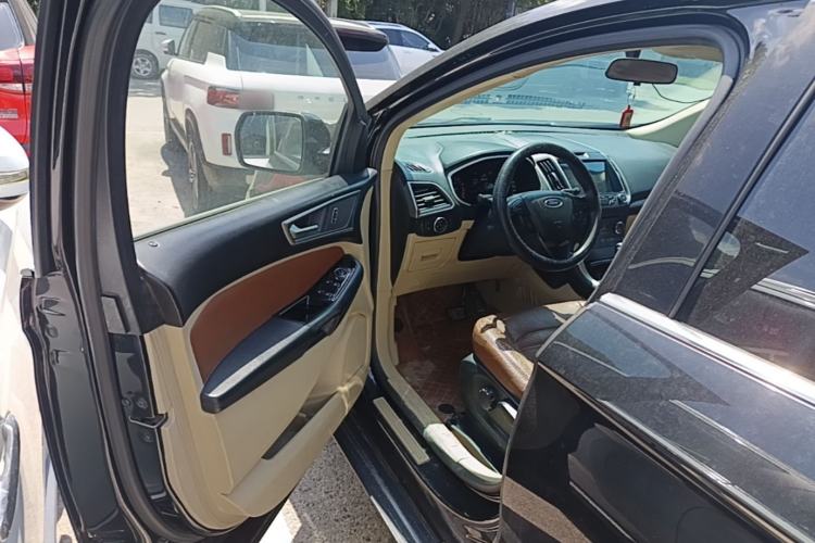 Used Ford Edge 2015 2.0T GTDi Two-Wheel-Drive Elite Edition Driver Seat