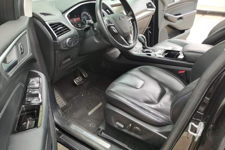 Used Ford Edge 2015 2.7T GTDi 4x4 Prestige 7-Seater Driver Seat