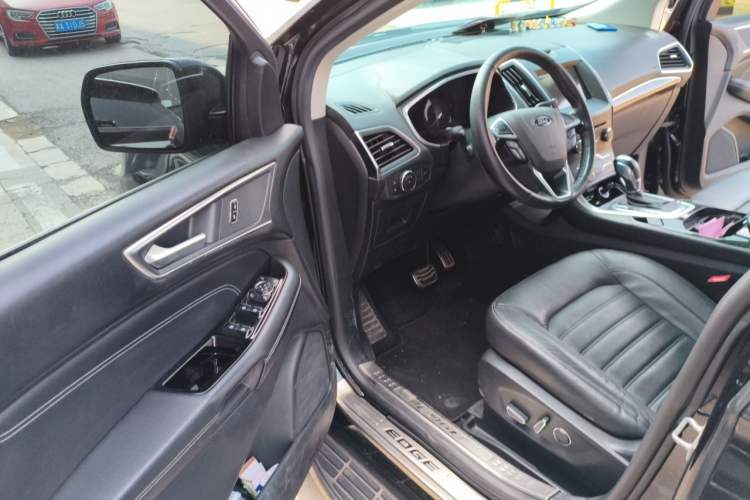 Used Ford Edge 2015 2.0T GTDi 4x4 High-Grade Model Driver Seat
