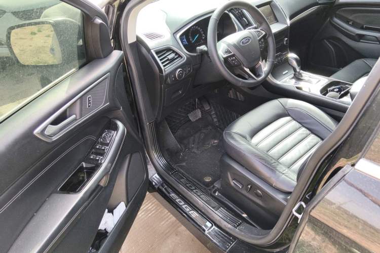 Used Ford Edge 2015 2.0T GTDi 4x4 High-Grade Model Driver Seat