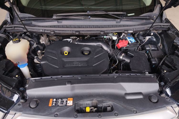Used Ford Edge 2015 2.0T GTDi 4x4 High-Grade Model Engine Bay