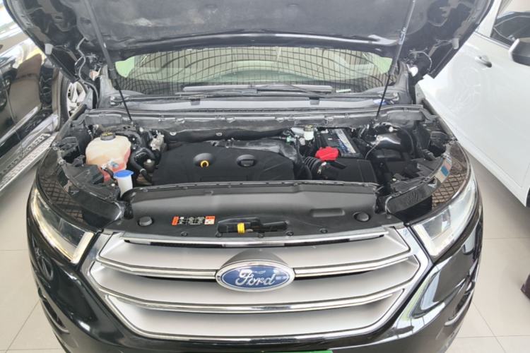 Used Ford Edge 2015 2.0T GTDi Four-Wheel Drive Prestige Model Engine Bay