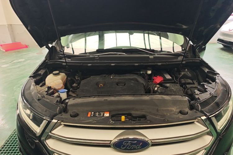 Used Ford Edge 2015 2.0T GTDi 4x4 High-Grade Model Engine Bay