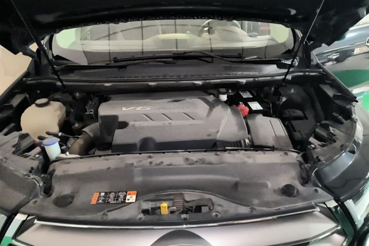 Used Ford Edge 2015 2.7T GTDi 4x4 Prestige 7-Seater Engine Bay