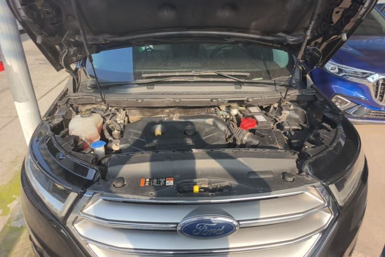 Used Ford Edge 2015 2.0T GTDi 4x4 High-Grade Model Engine Bay