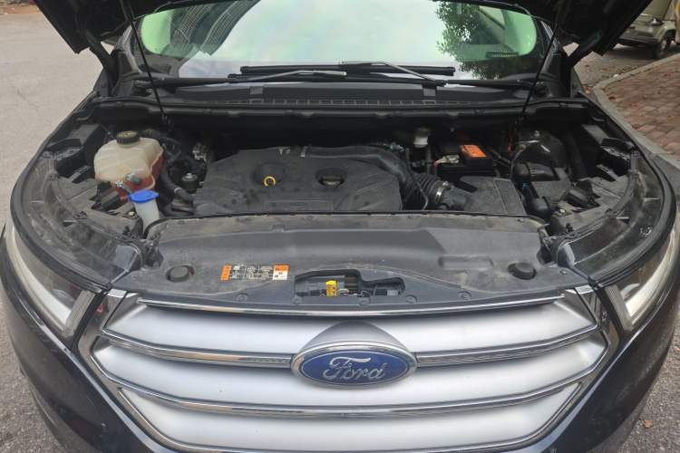 Used Ford Edge 2015 2.0T GTDi 4x4 High-Grade Model Engine Bay