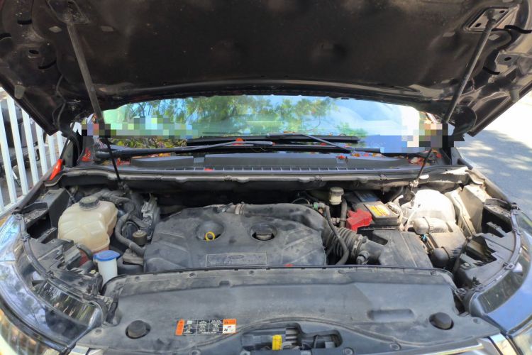 Used Ford Edge 2015 2.0T GTDi 4x4 High-Grade Model Engine Bay
