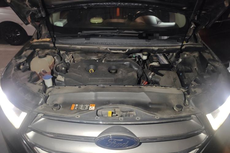 Used Ford Edge 2015 2.0T GTDi 4x4 High-Grade Model Engine Bay