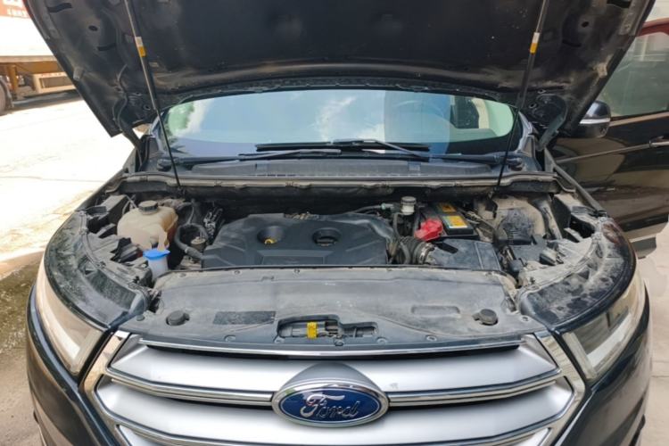 Used Ford Edge 2015 2.0T GTDi Two-Wheel-Drive High-Line Version Engine Bay