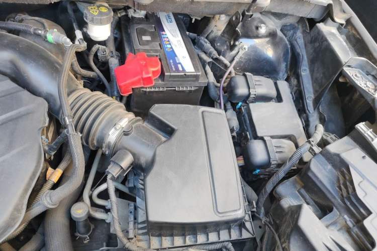 Used Ford Edge 2015 2.0T GTDi 4x4 High-Grade Model Engine Bay Left