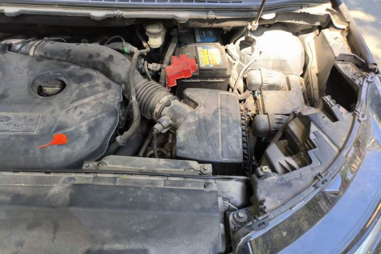 Used Ford Edge 2015 2.0T GTDi 4x4 High-Grade Model Engine Bay Left