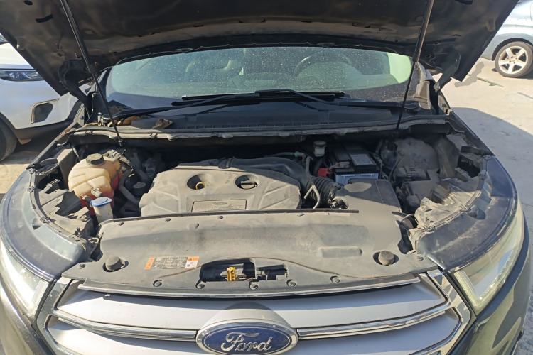 Used Ford Edge 2015 2.0T GTDi Four-Wheel Drive Prestige Model Engine Bay