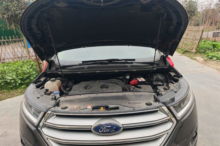 Used Ford Edge 2015 2.0T GTDi Four-Wheel Drive Prestige Model Engine Bay