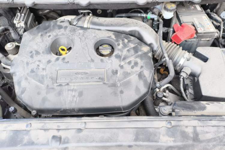 Used Ford Edge 2015 2.0T GTDi 4x4 High-Grade Model Engine Bay