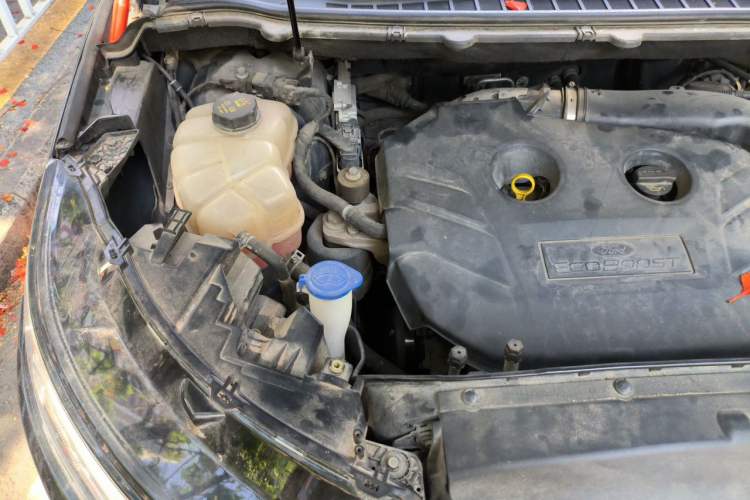 Used Ford Edge 2015 2.0T GTDi 4x4 High-Grade Model Engine Bay Right