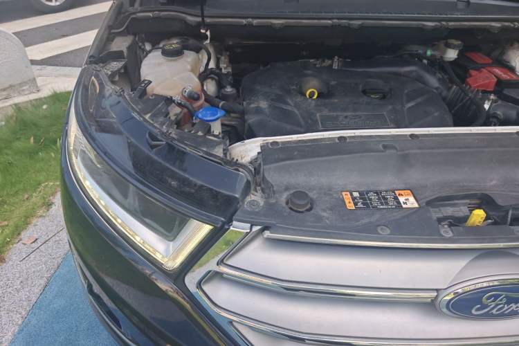 Used Ford Edge 2015 2.0T GTDi 4x4 High-Grade Model Engine Bay Right