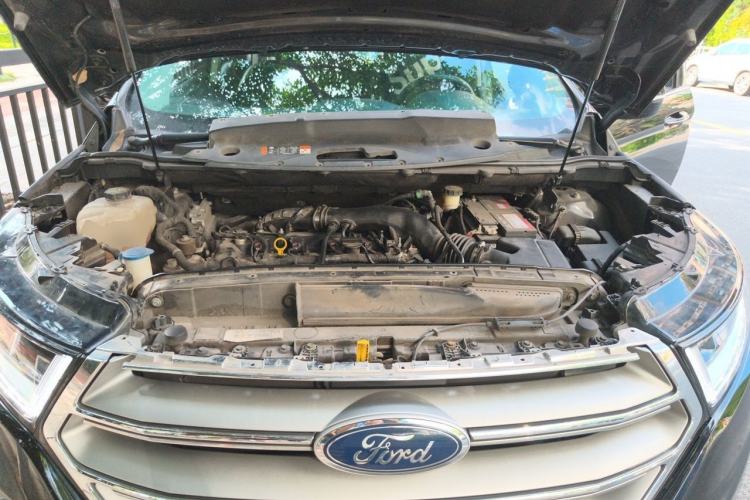 Used Ford Edge 2015 2.0T GTDi Four-Wheel Drive Prestige Model Engine Bay
