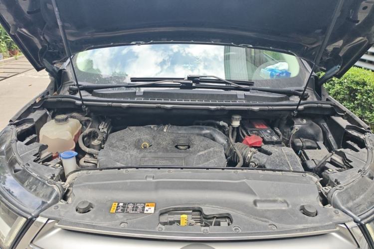 Used Ford Edge 2015 2.0T GTDi Four-Wheel Drive Prestige Model Engine Bay