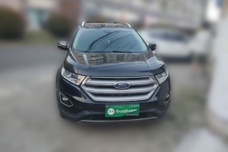 Used Ford Edge 2015 2.0T GTDi Two-Wheel-Drive Platinum Edition Front