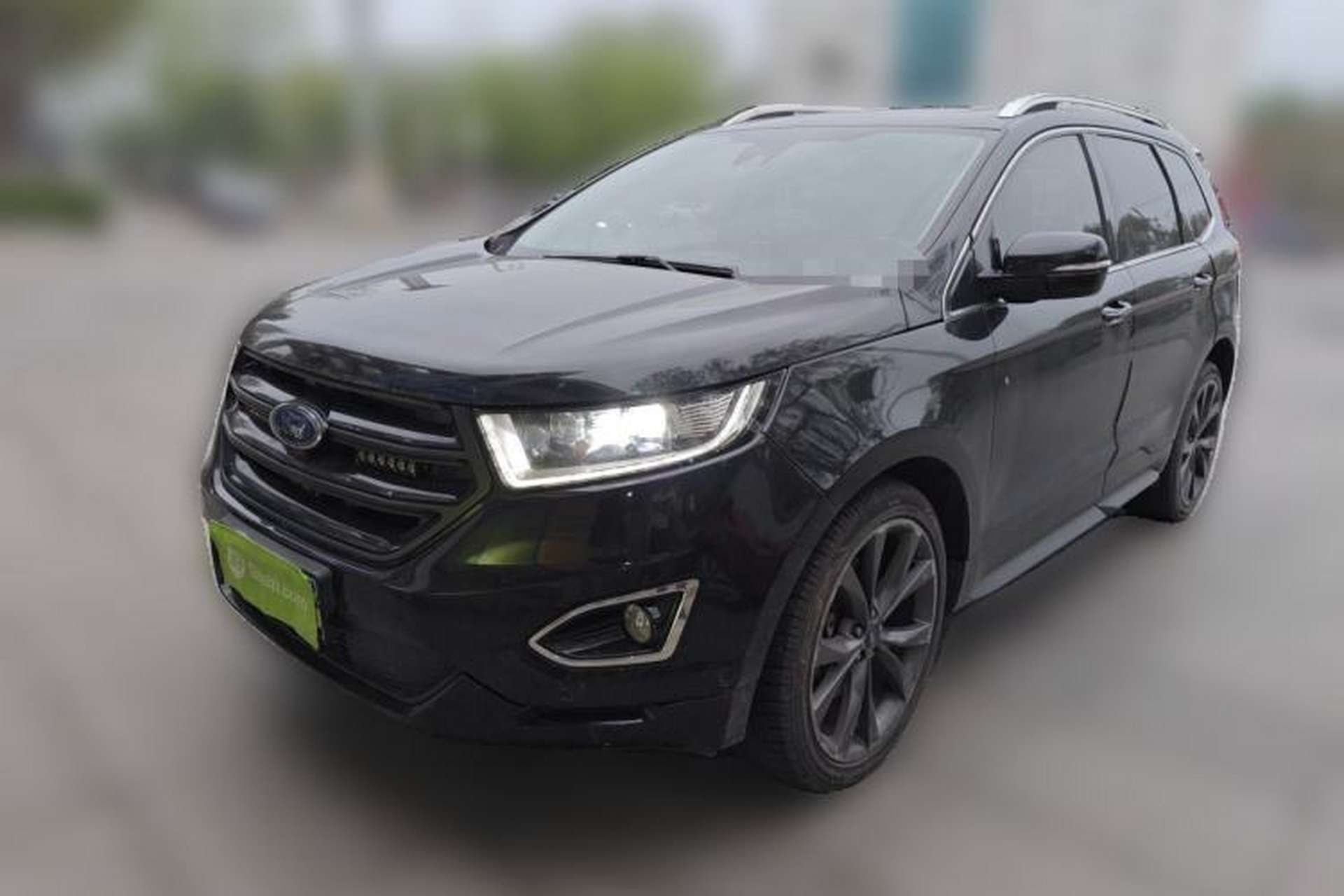 Used Ford Edge 2015 2.7T GTDi 4x4 Sporty 7-Seater Front Left 45 Deg
