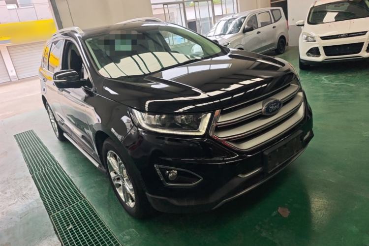 Used Ford Edge 2015 2.0T GTDi 4x4 High-Grade Model Front Right 45 Deg
