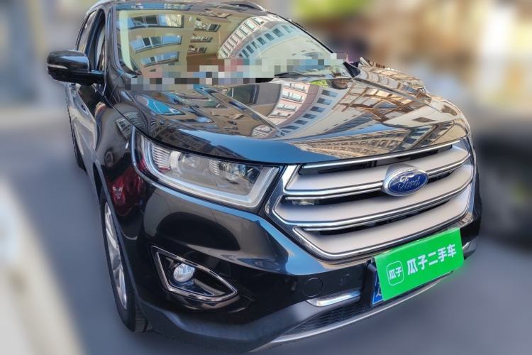 Used Ford Edge 2015 2.0T GTDi 4x4 High-Grade Model Front Right 45 Deg