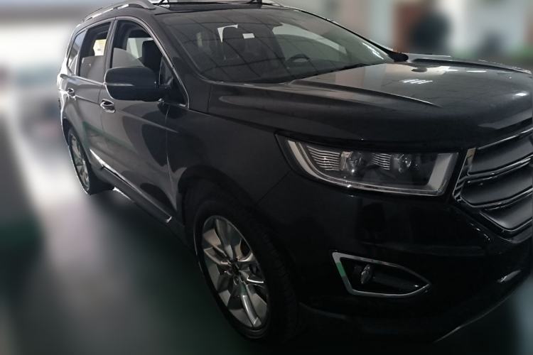 Used Ford Edge 2015 2.7T GTDi 4x4 Prestige 7-Seater Front Right 45 Deg
