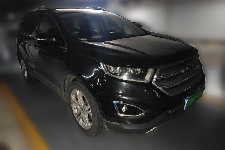 Used Ford Edge 2015 2.0T GTDi 4x4 High-Grade Model Front Right 45 Deg