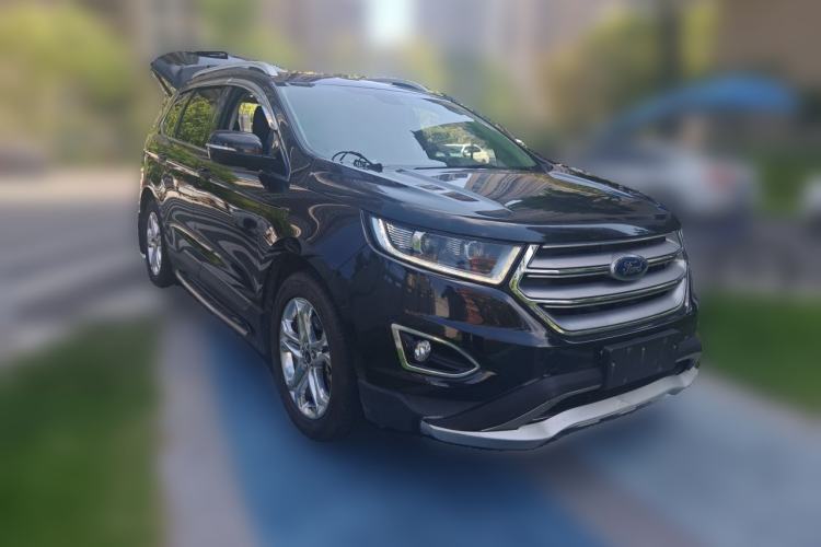 Used Ford Edge 2015 2.0T GTDi 4x4 High-Grade Model Front Right 45 Deg