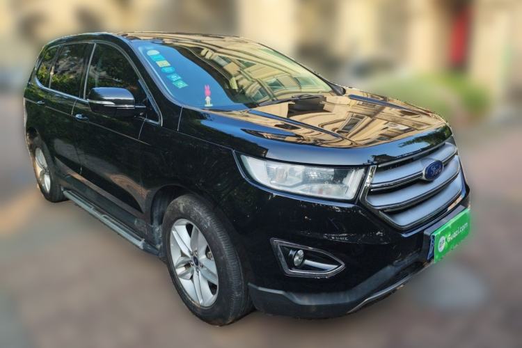Used Ford Edge 2015 2.0T GTDi Two-Wheel-Drive Platinum Edition Front Right 45 Deg