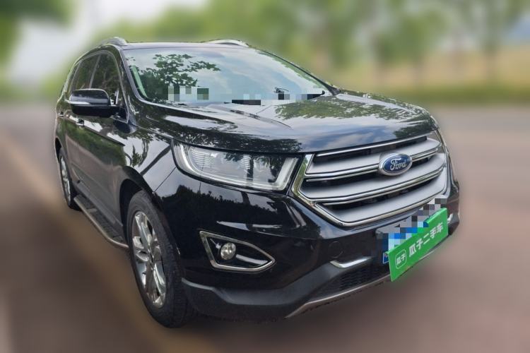 Used Ford Edge 2015 2.0T GTDi 4x4 High-Grade Model Front Right 45 Deg