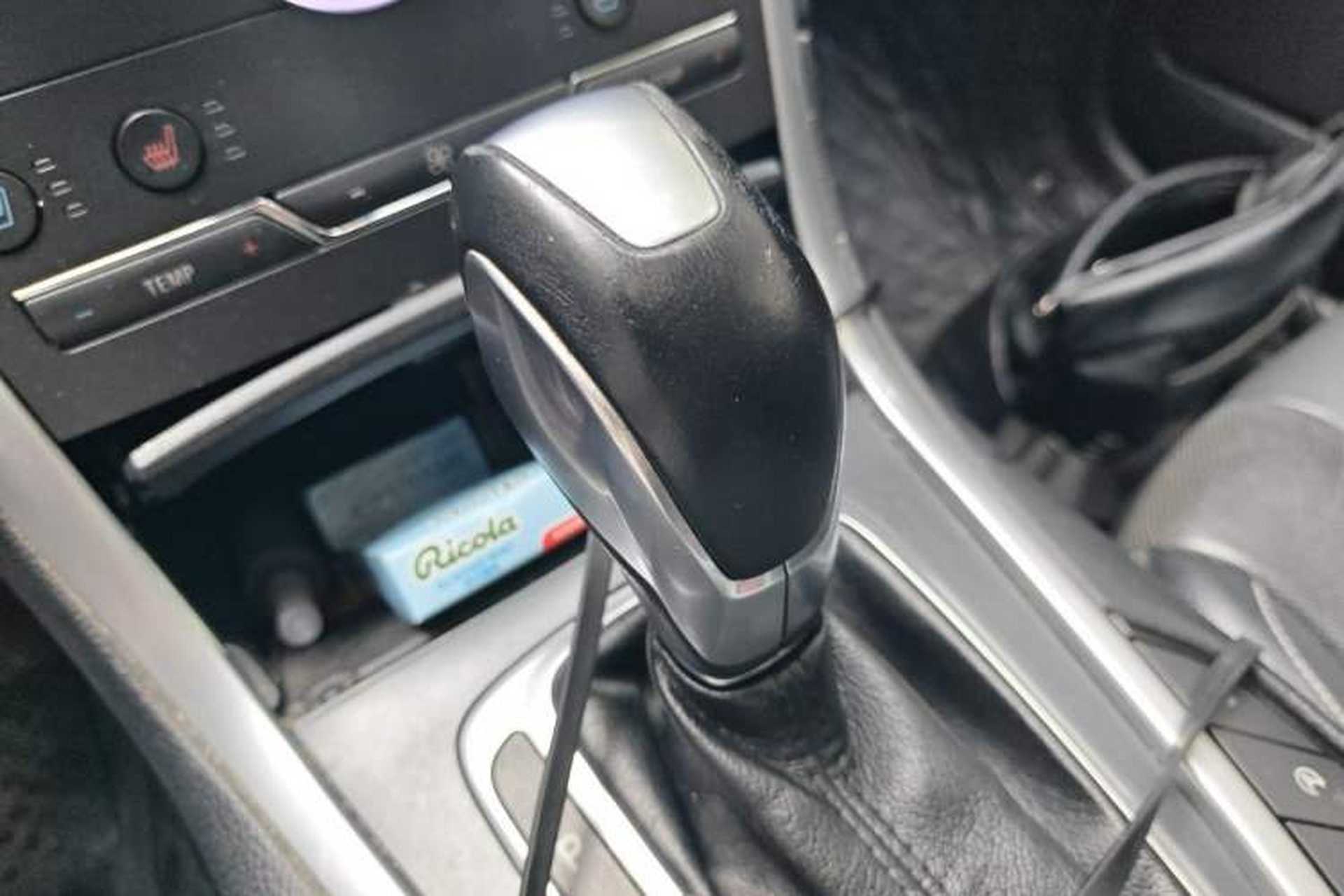 Used Ford Edge 2015 2.0T GTDi Four-Wheel Drive Prestige Model Gear Lever