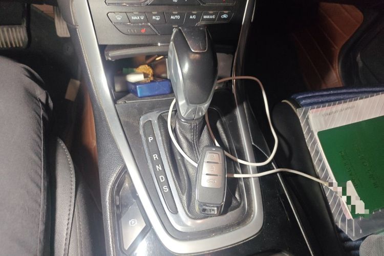 Used Ford Edge 2015 2.0T GTDi 4x4 High-Grade Model Gear Lever