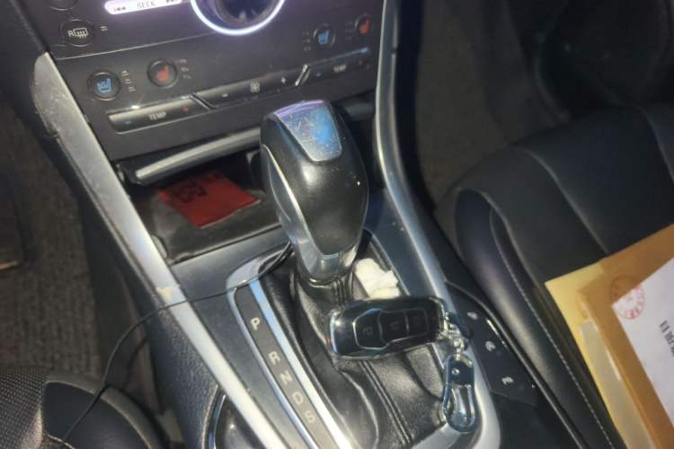 Used Ford Edge 2015 2.0T GTDi Four-Wheel Drive Prestige Model Gear Lever