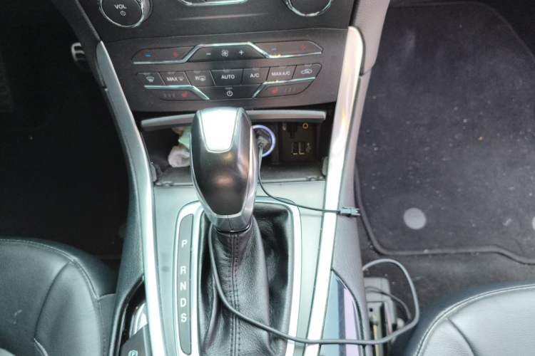 Used Ford Edge 2015 2.0T GTDi 4x4 High-Grade Model Gear Lever