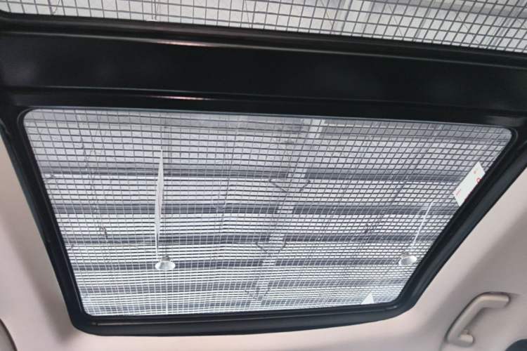 Used Ford Edge 2015 2.0T GTDi Four-Wheel Drive Prestige Model Headliner