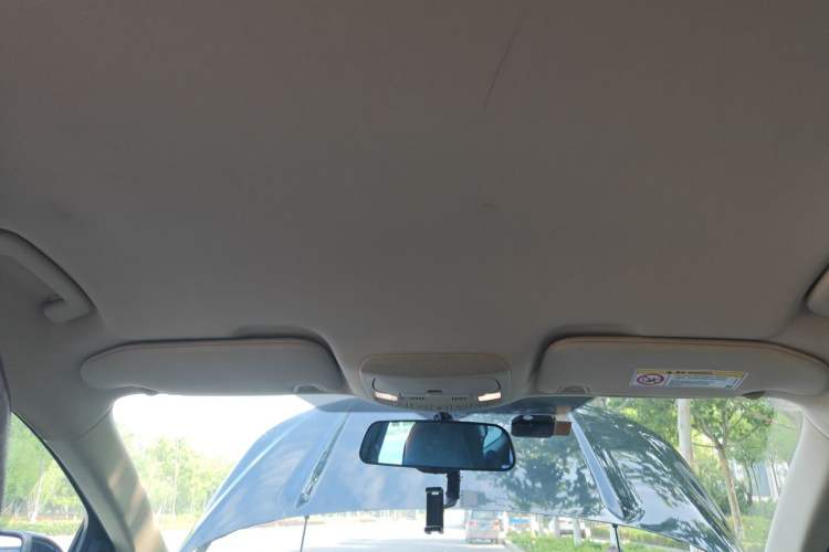 Used Ford Edge 2015 2.0T GTDi Two-Wheel-Drive Elite Edition Headliner