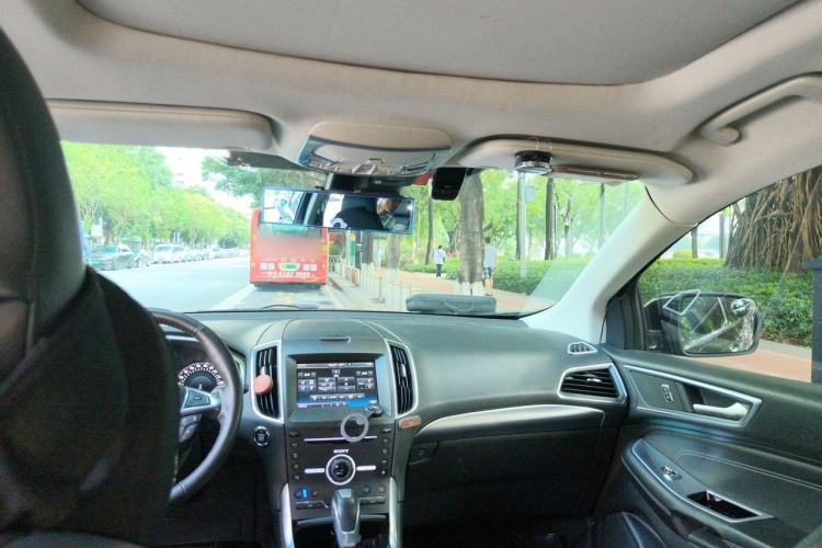 Used Ford Edge 2015 2.0T GTDi Four-Wheel Drive Prestige Model Headliner
