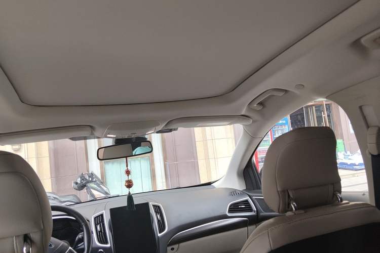 Used Ford Edge 2015 2.7T GTDi 4x4 Prestige 7-Seater Headliner