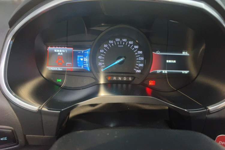 Used Ford Edge 2015 2.0T GTDi Two-Wheel-Drive High-Line Version Instrument Cluster