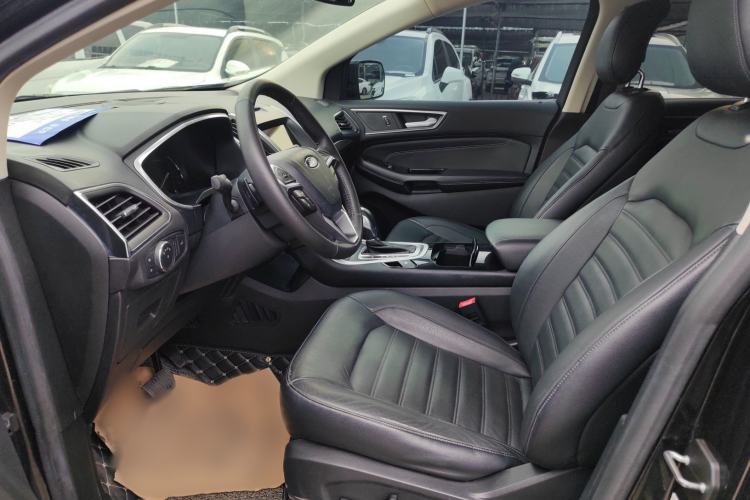 Used Ford Edge 2015 2.0T GTDi Two-Wheel-Drive High-Line Version Interior 1